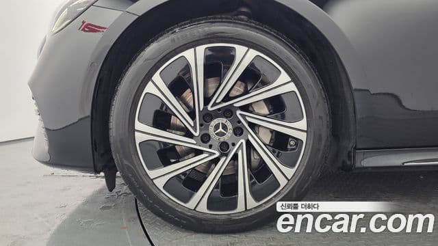 Mercedes-Benz E-Class 2024 — Şəkil 5/20
