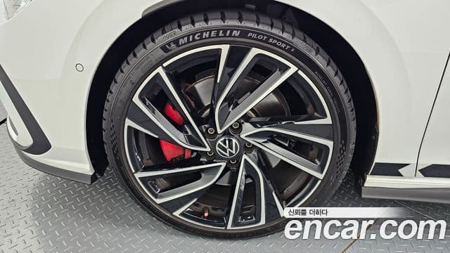 Volkswagen Golf 2023 — фото 5 из 20