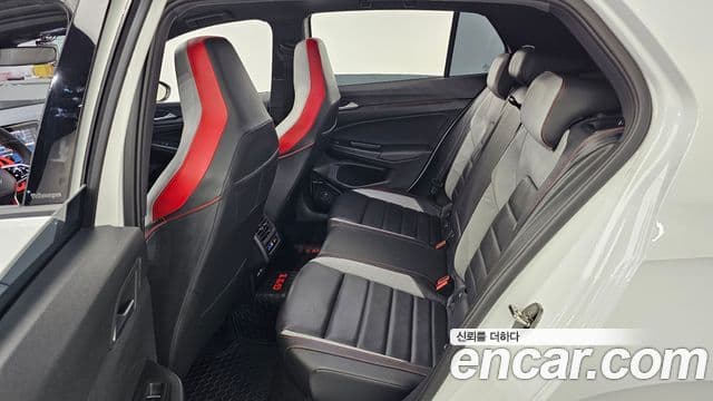 Volkswagen Golf 2023 — Şəkil 12/20