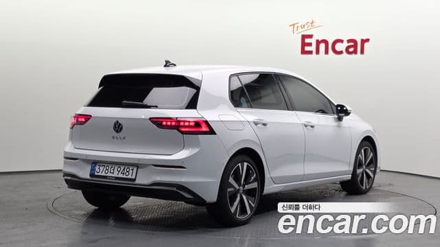 Volkswagen Golf 2025 — Şəkil 2/20