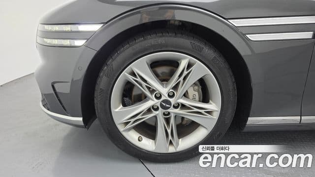 Genesis G90 2022 — ფოტო 5/20