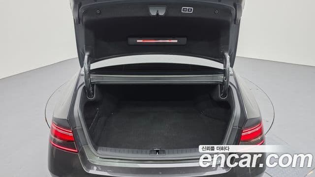 Genesis G90 2022 — ფოტო 20/20