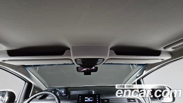 Hyundai Staria 2023 — ფოტო 18/20
