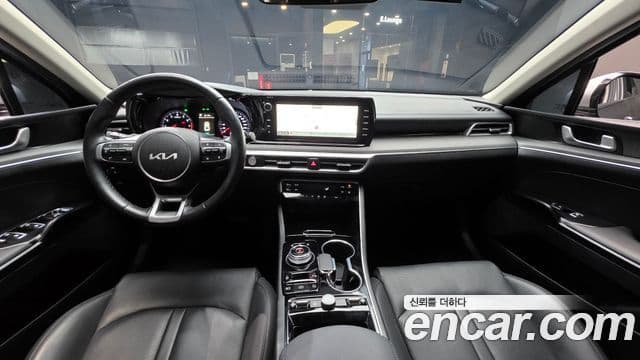 Kia K5 2022 — ფოტო 7/20