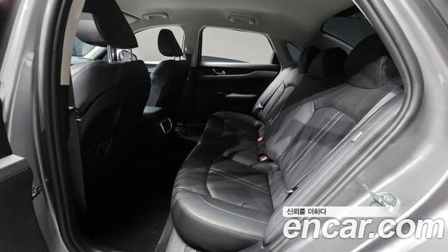 Kia K5 2022 — ფოტო 12/20