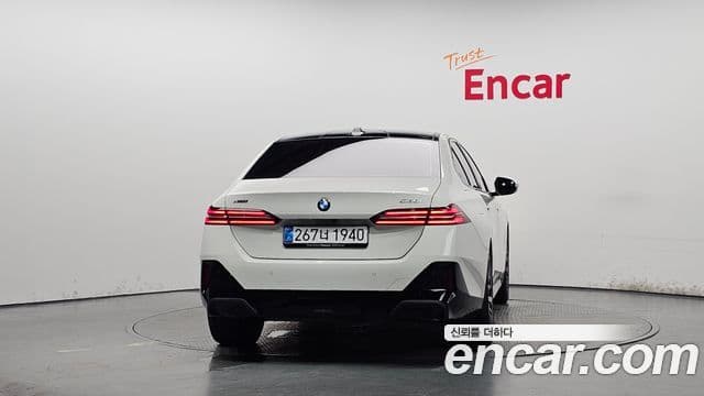 BMW 5 Series 2025 — Şəkil 4/20