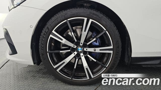 BMW 5 Series 2025 — Şəkil 5/20