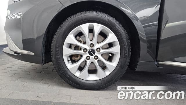 Kia K8 2022 — ფოტო 5/20