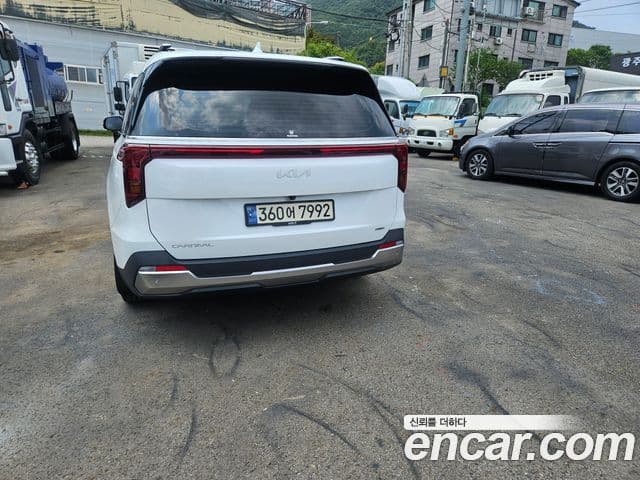 Kia Carnival 2024 — ფოტო 7/11