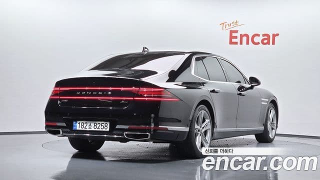 Genesis G90 2022 — ფოტო 2/20