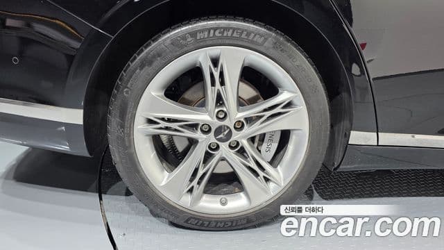 Genesis G90 2022 — ფოტო 5/20