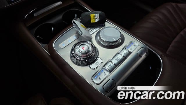 Genesis G90 2022 — ფოტო 9/20