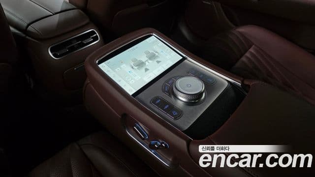 Genesis G90 2022 — ფოტო 19/20