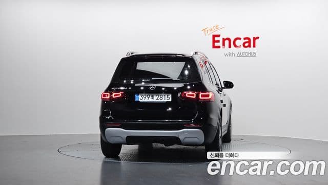 Mercedes-Benz GLB-Class 2021 — ფოტო 4/20