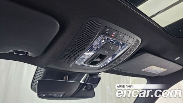 Mercedes-Benz GLB-Class 2021 — ფოტო 19/20