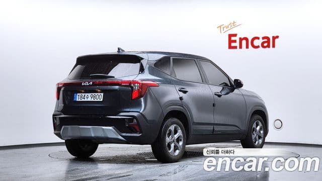 Kia Seltos 2024 — ფოტო 2/20
