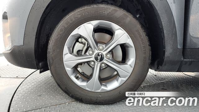 Kia Seltos 2024 — ფოტო 5/20