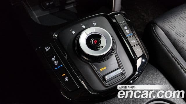 Kia Seltos 2024 — ფოტო 8/20