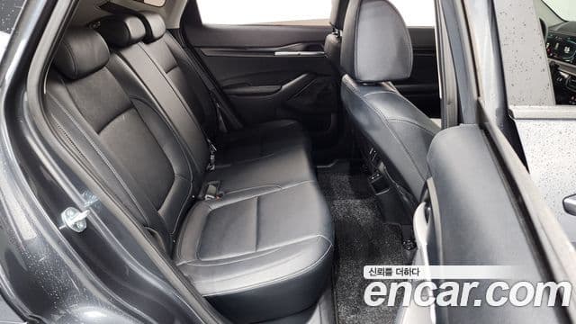 Kia Seltos 2024 — ფოტო 10/20