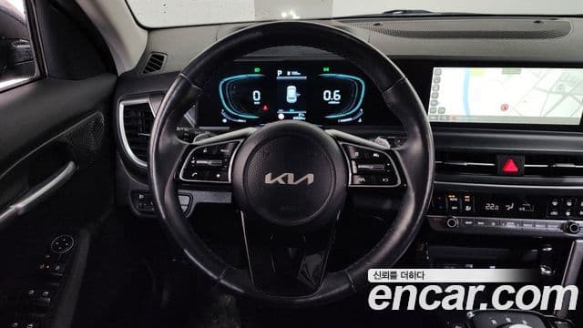 Kia Seltos 2024 — ფოტო 13/20