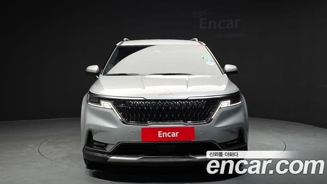 Kia Carnival 2023 — ფოტო 3/20