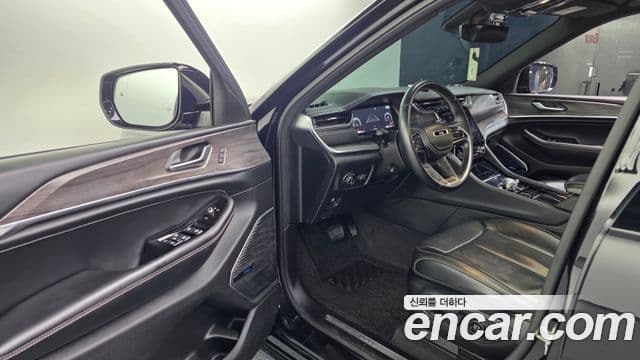 Jeep Grand Cherokee 2021 — Şəkil 10/20
