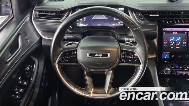 Jeep Grand Cherokee 2021 — Şəkil 13/20