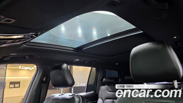 Jeep Grand Cherokee 2021 — Şəkil 18/20