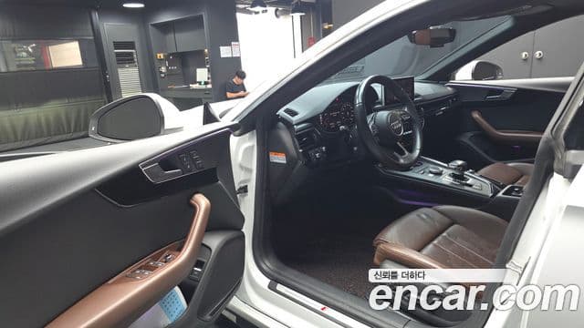 Audi A5 2019 — Şəkil 10/20