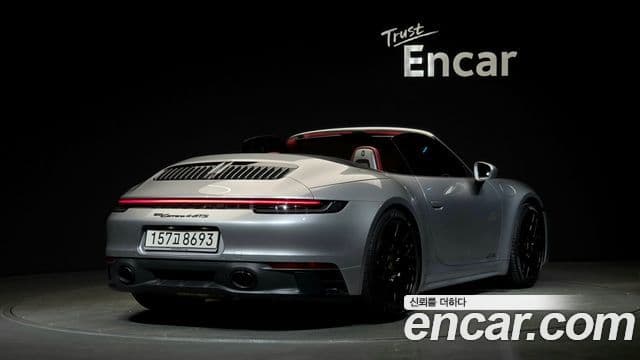 Porsche 911 2023 — ფოტო 2/20