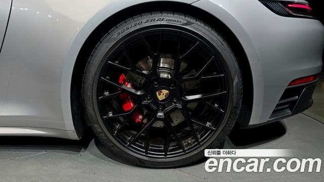 Porsche 911 2023 — Photo 5/30