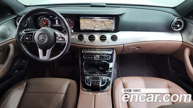 Mercedes-Benz E-Class 2018 — Фото 7/20