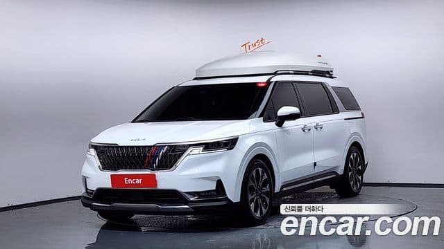 Kia Carnival 2021 — ფოტო 1/20
