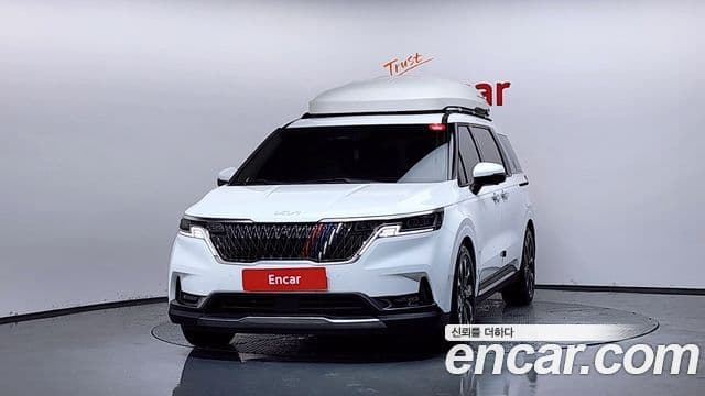 Kia Carnival 2021 — ფოტო 3/20