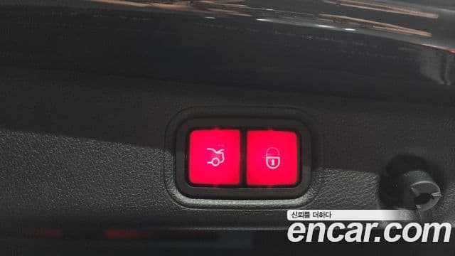 Mercedes-Benz E-Class 2020 — Şəkil 18/20