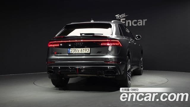 Audi Q7 2023 — ფოტო 4/20