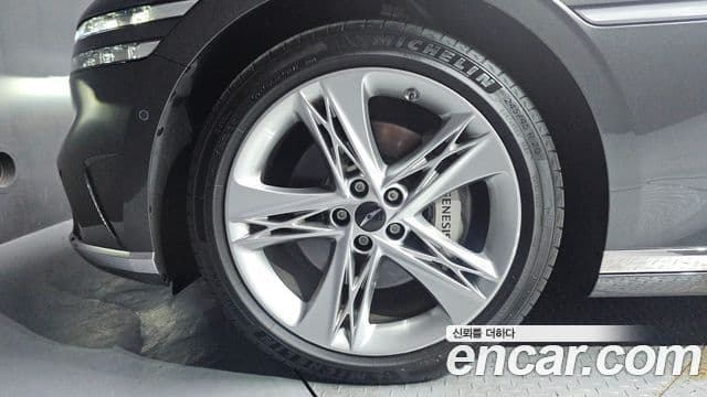 Genesis G90 2022 — ფოტო 5/20