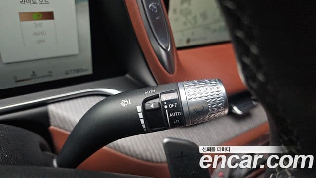 Genesis G90 2022 — ფოტო 19/20