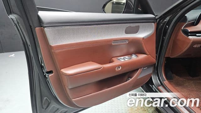 Genesis G90 2022 — Şəkil 13/34