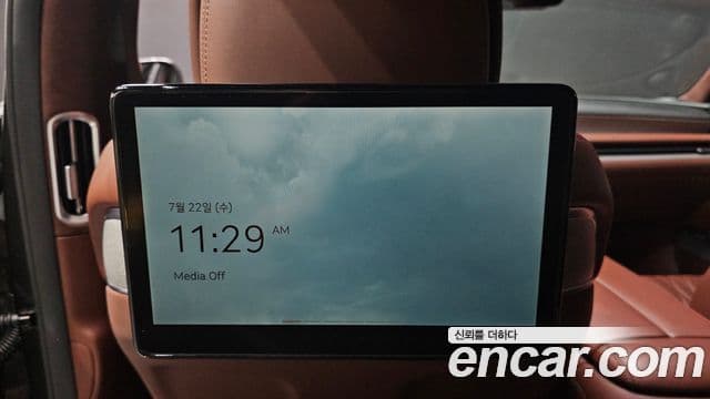 Genesis G90 2022 — Şəkil 17/34