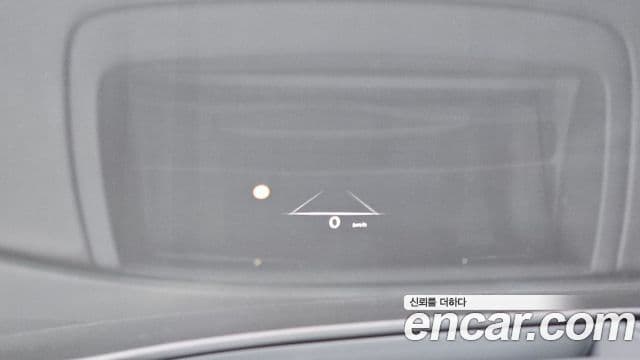 Genesis G90 2022 — Şəkil 33/34