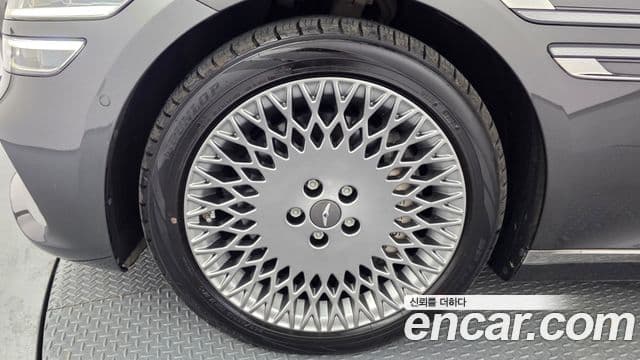 Genesis Electrified G80 2022 — ფოტო 5/20