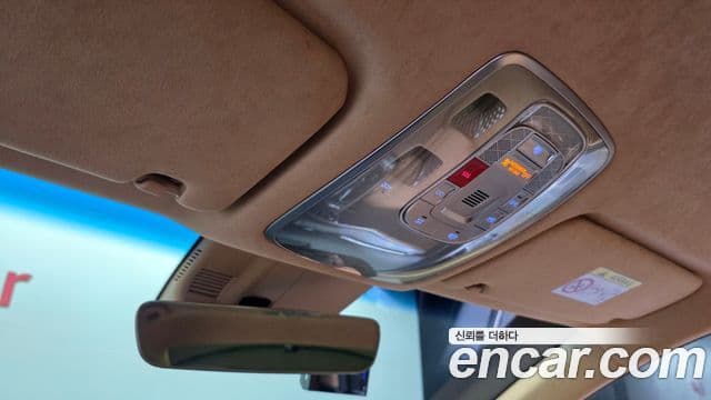 Genesis Electrified G80 2022 — ფოტო 18/20