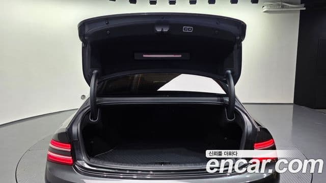 Genesis Electrified G80 2022 — ფოტო 20/20