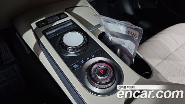 Genesis GV70 2022 — ფოტო 9/20