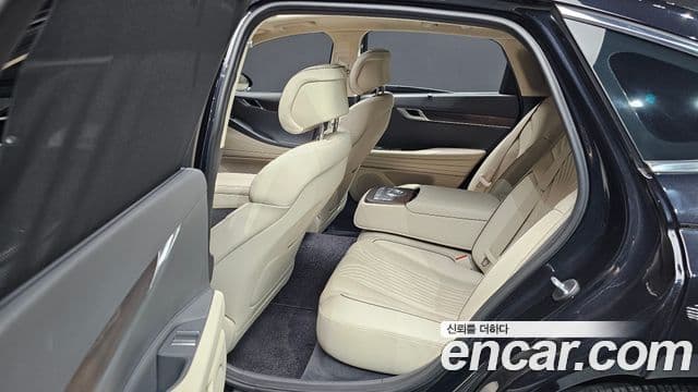 Genesis Electrified G80 2020 — ფოტო 13/20