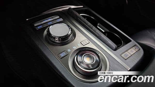 Genesis Electrified G80 2023 — ფოტო 9/20