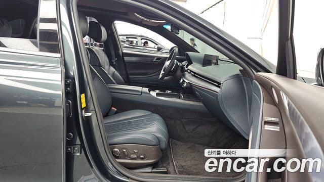 Genesis Electrified G80 2023 — ფოტო 11/20