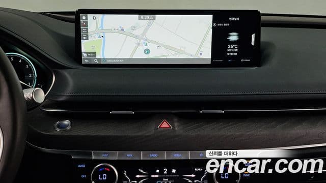 Genesis Electrified G80 2023 — ფოტო 14/20