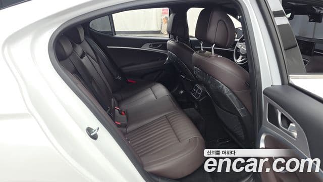 Genesis G70 2023 — Şəkil 12/20